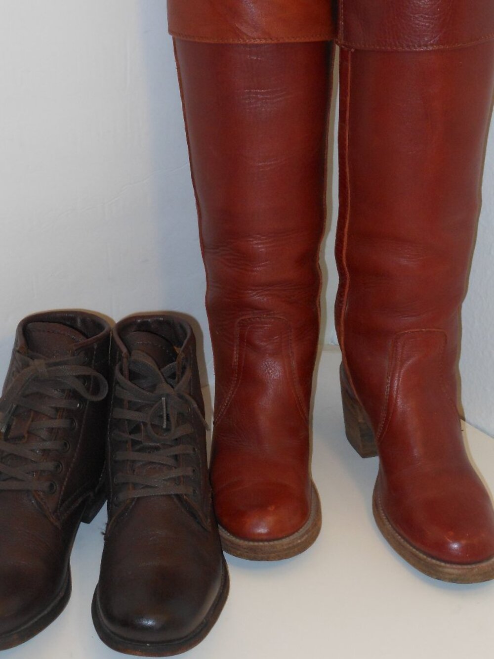 FRYE KNEE HIGH AND ANKLE BOOT LOT SIZE 6 MEDIUM